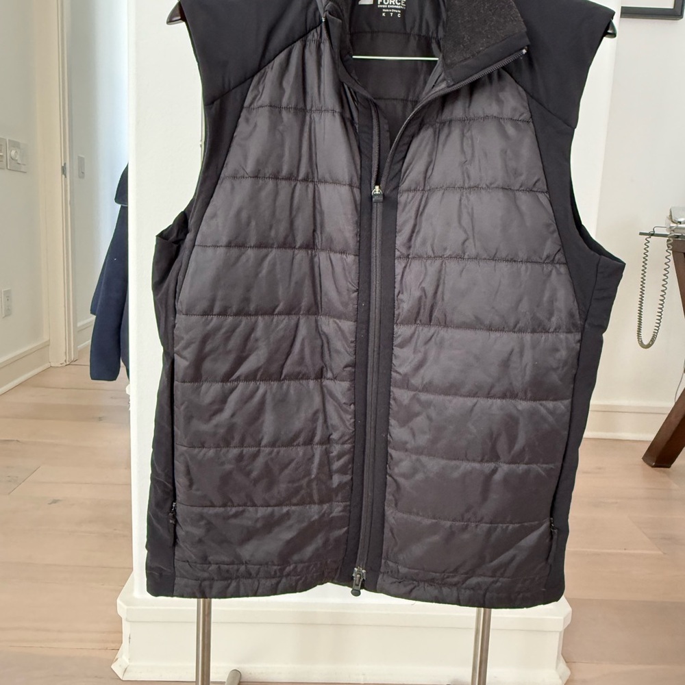Mountain Force Men's Black Quilted Vest